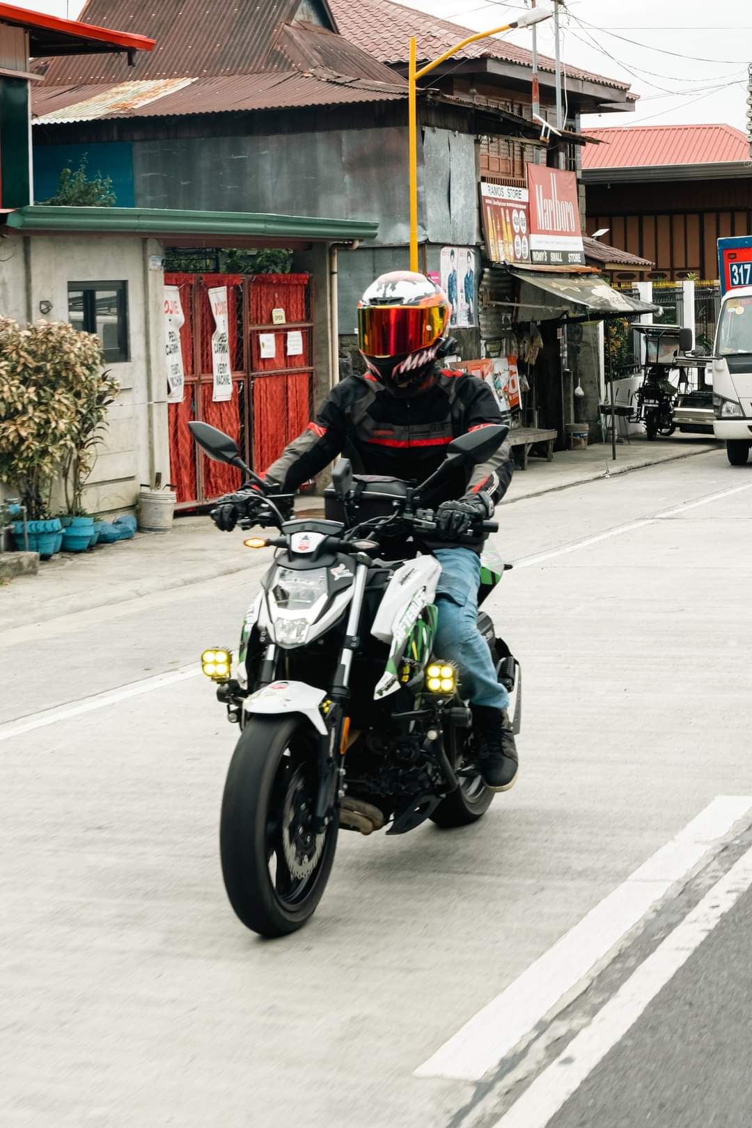 CHRISTIAN BIFEN CASTRO