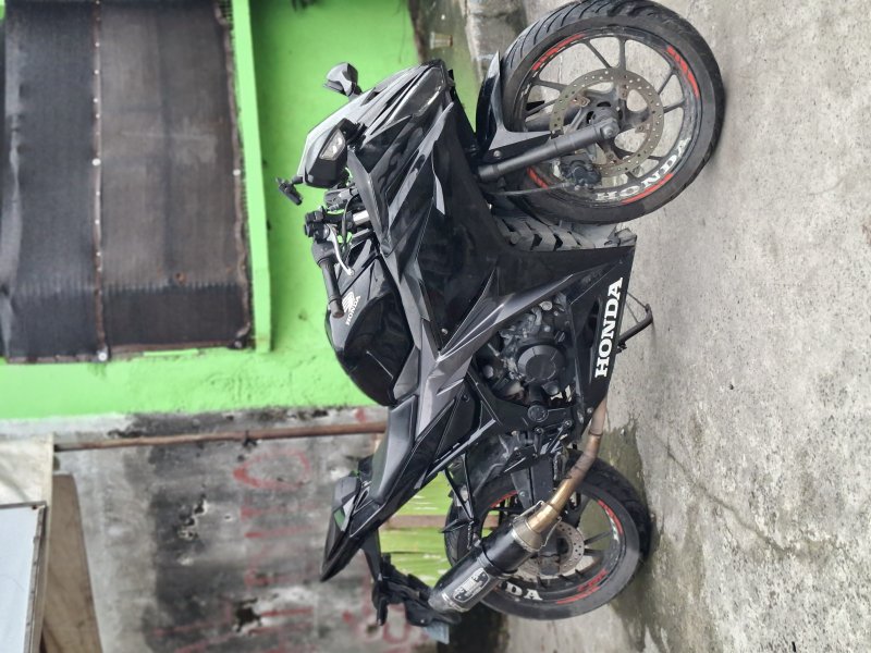 Vince Hesley Lomugdang