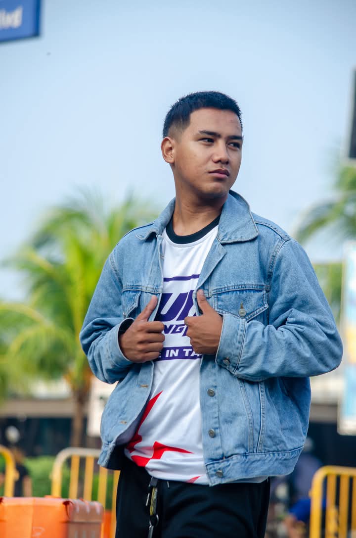 Axcel louis Coronado