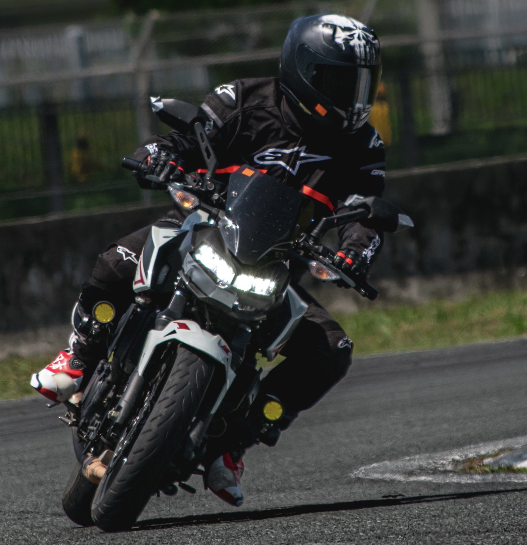 Deniel Samson Deniel Samson