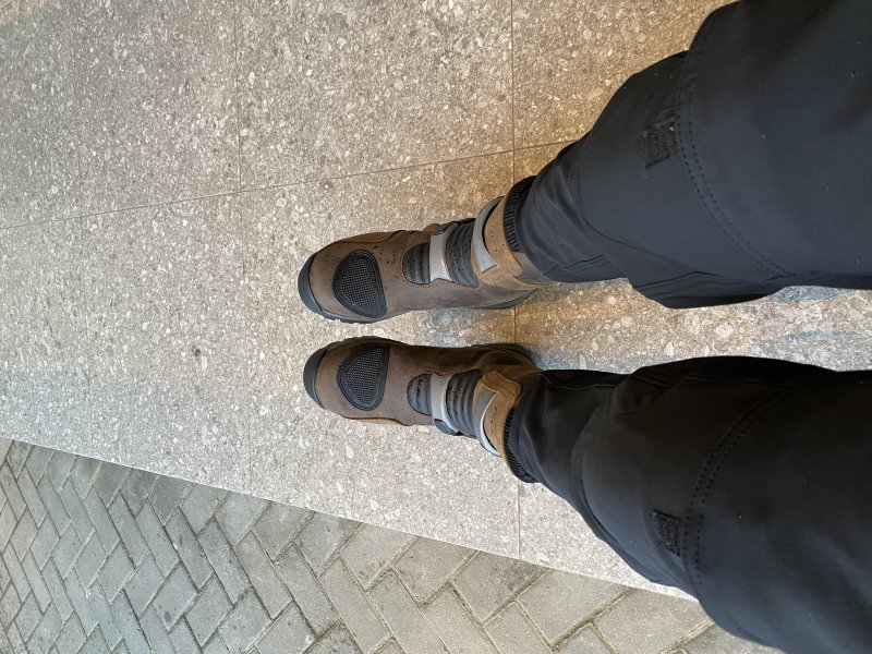 Lester Lee Cabrera Lester Lee Cabrera