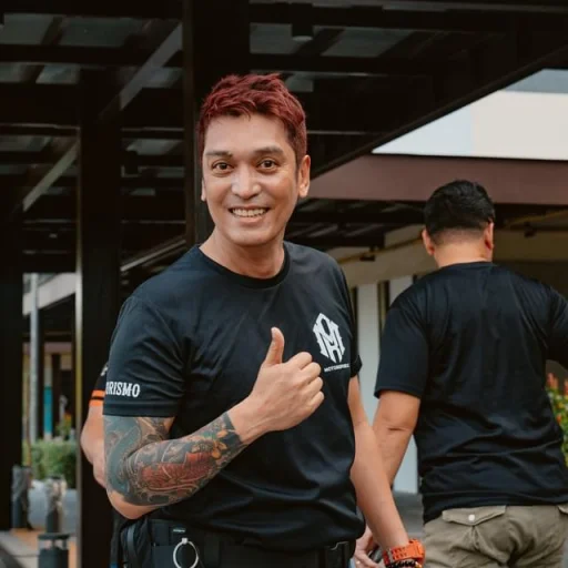 Zulfie Salialam